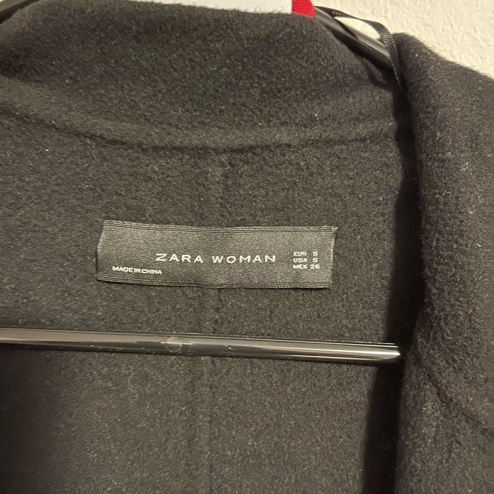 Size small - Picture 4 of 6